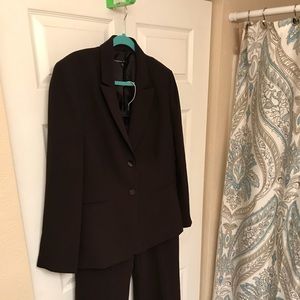 Ladies suit